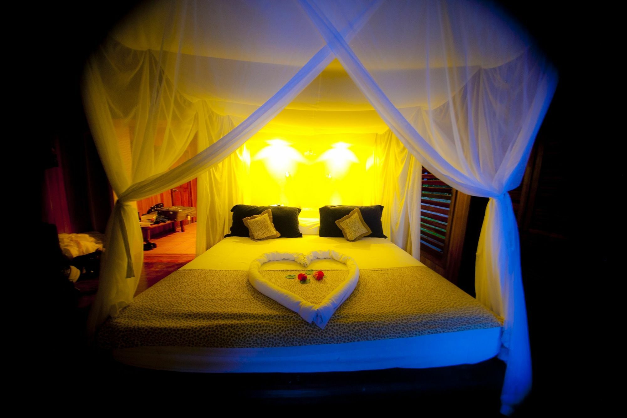 Bosque Del Cabo Rain Forest Lodge ปัวร์โตคิมาเนซ ภายนอก รูปภาพ